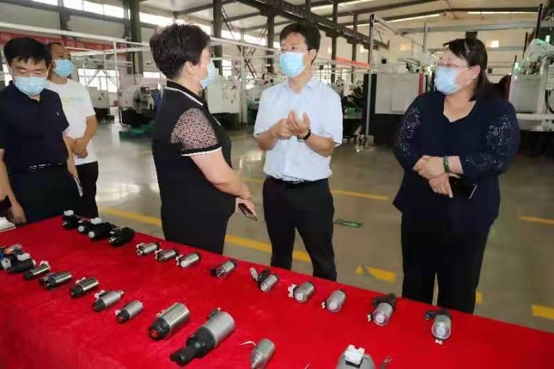 美女日批视频在线免费在线观看安阳市市长高永一行莅临我公司参观调研